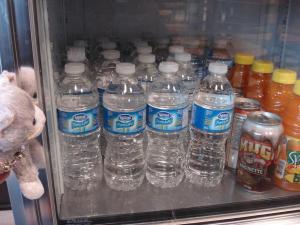 bottled-water-stand-toulouse