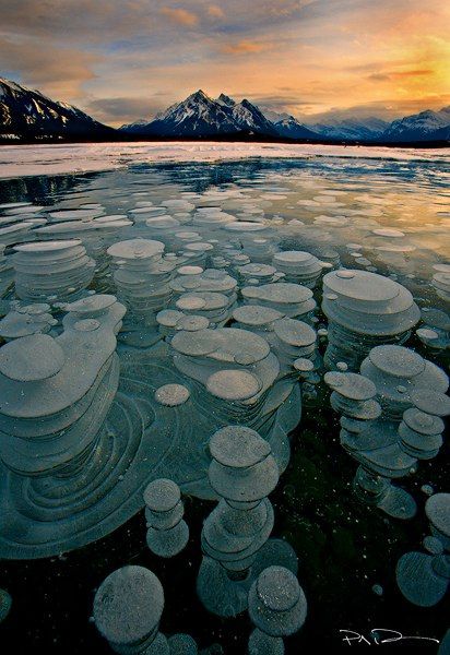 bubbles in ice in lake