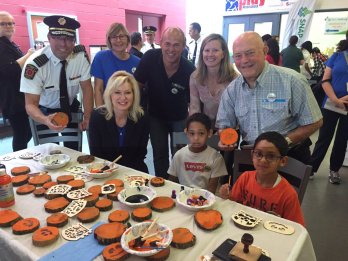 earthmarket-mayorcrombie