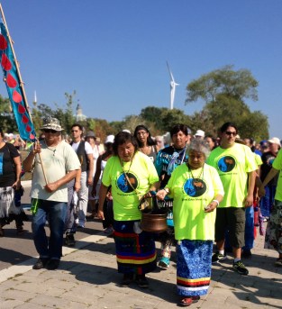 WaterWalk-east-procession